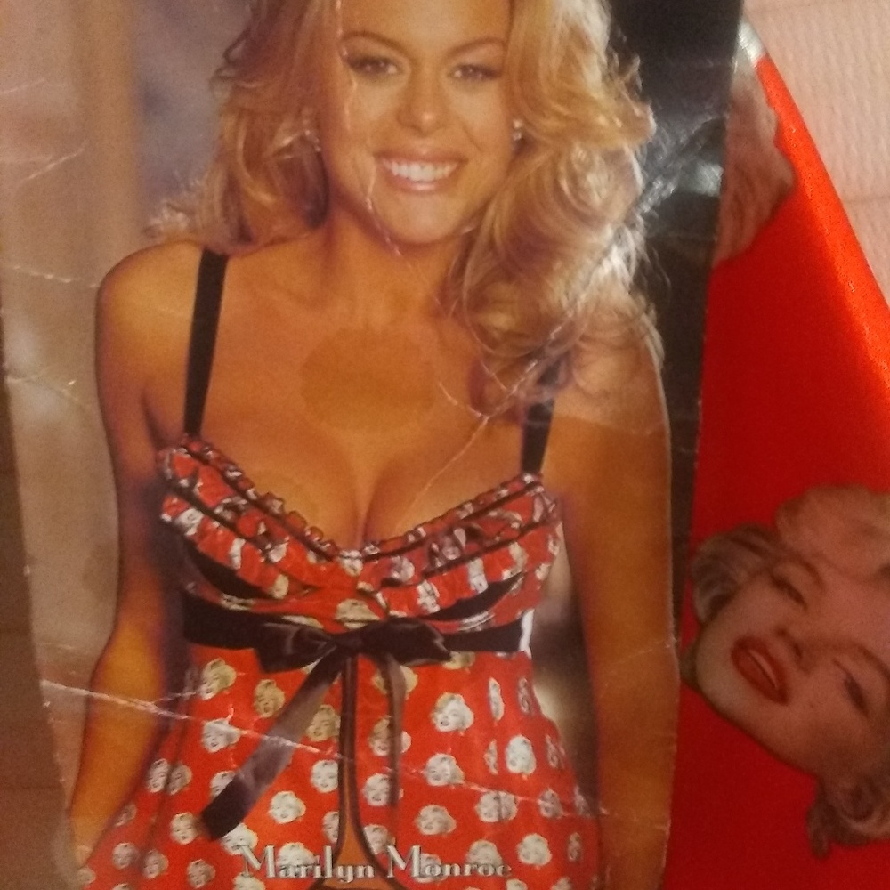Shirley of Hollywood lingerie